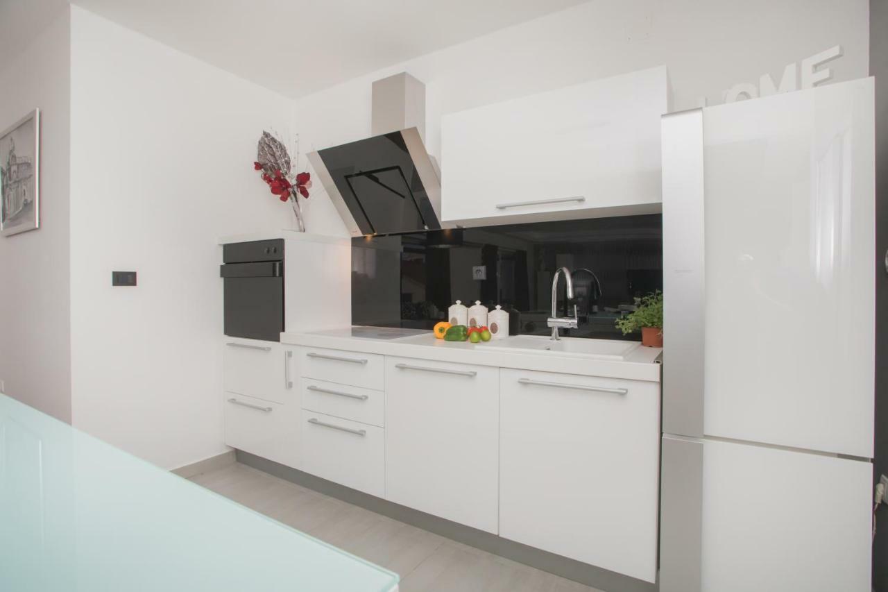 Apartament Sun Hill Szybenik Zewnętrze zdjęcie